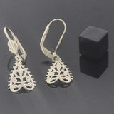Oro Laminado Dangle Earring, Gold Filled Style Leaf Design, Diamond Cutting Finish, Golden Finish