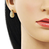 Oro Laminado Stud Earring, Gold Filled Style Teardrop Design, Diamond Cutting Finish, Golden Finish
